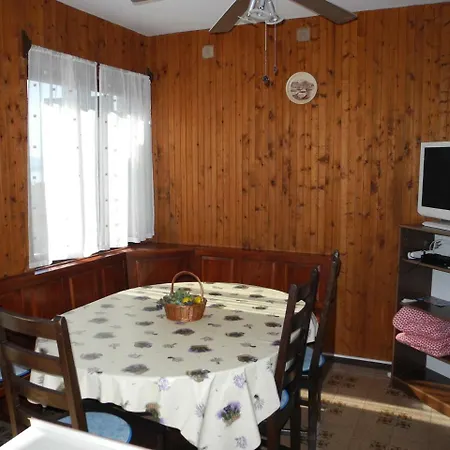 Stjepan 6+2 Apartman